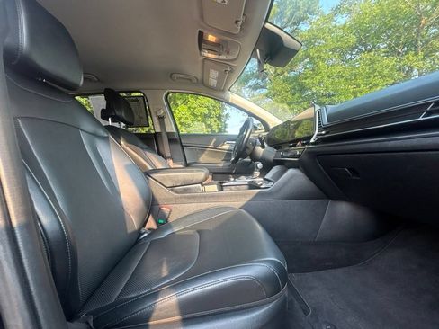 Used 2024 Kia Sportage EX FWD image 23