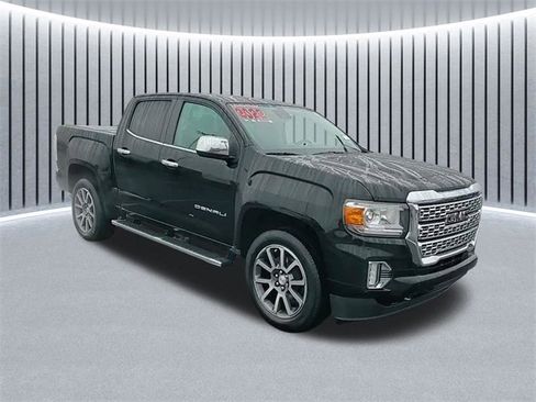 Certified 2022 GMC Canyon Denali image 2