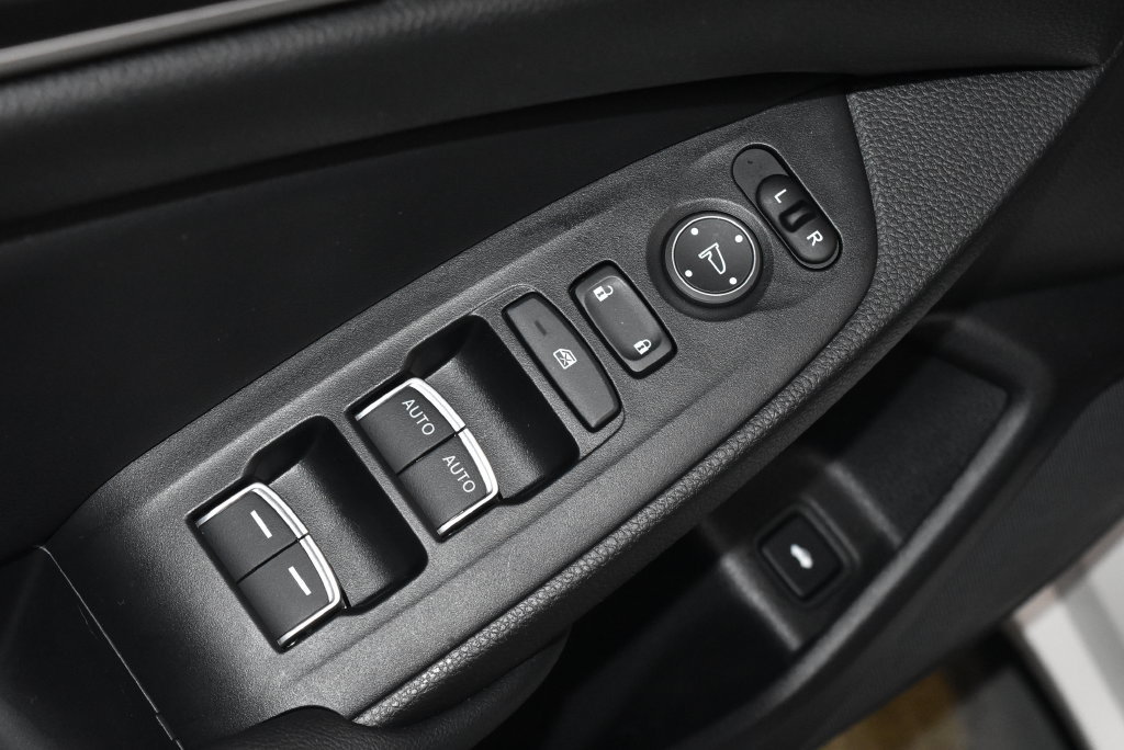 Used 2022 Honda Accord Sport image 5