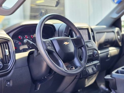 Used 2023 Chevrolet Silverado 1500 Custom AWD/4WD image 17