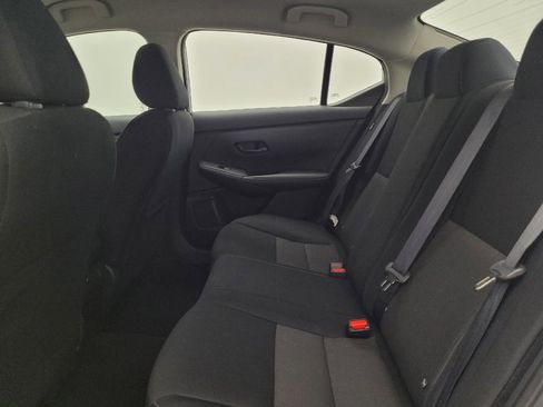 Used 2024 Nissan Sentra SV FWD image 18