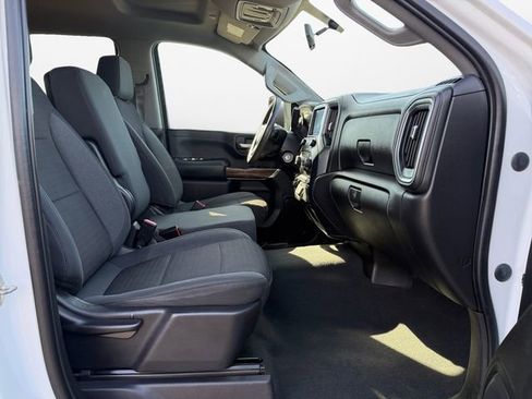 Used 2021 Chevrolet Silverado 2500 LT w/ Z71 Off-Road Package image 15