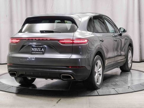 Used 2020 Porsche Cayenne image 4