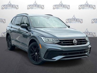 Used 2022 Volkswagen Tiguan SE R-Line