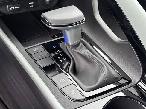 New 2026 Hyundai Elantra Limited FWD image 13