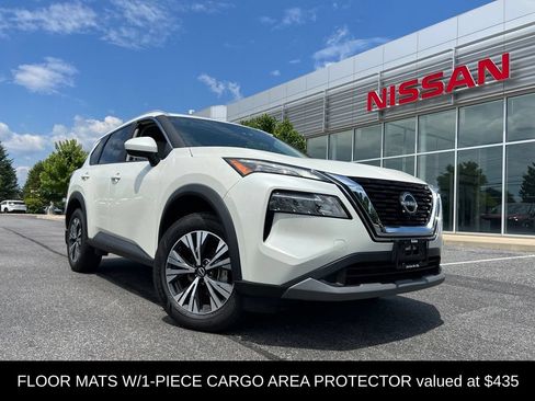 Certified 2023 Nissan Rogue SV w/ SV Premium B Package AWD/4WD image 4