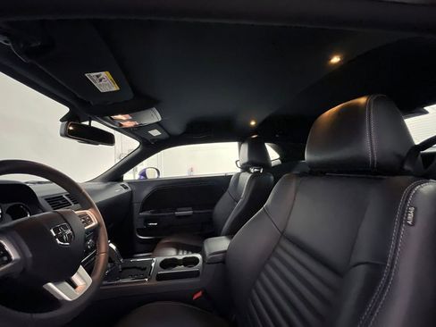 Used 2013 Dodge Challenger R/T image 74