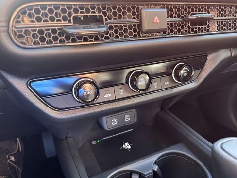 New 2026 Honda HR-V LX image 28