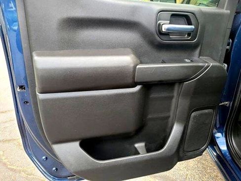 Used 2022 Chevrolet Silverado 1500 LT image 13