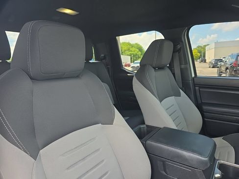 Certified 2025 Toyota Tacoma TRD Off-Road AWD/4WD image 14