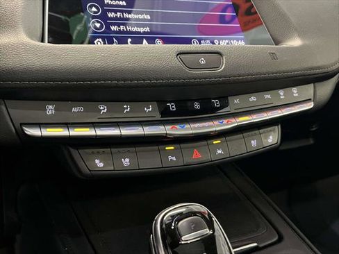 Used 2020 Cadillac XT4 Premium Luxury image 31