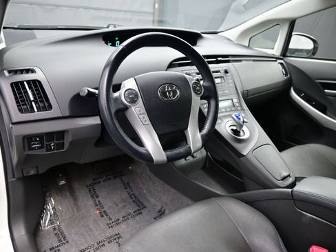 Used 2011 Toyota Prius Four FWD image 11