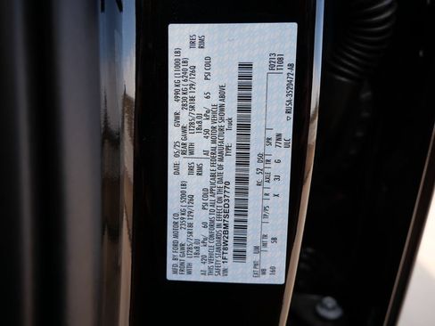 New 2025 Ford F250 Lariat w/ Lariat Ultimate Package AWD/4WD image 27