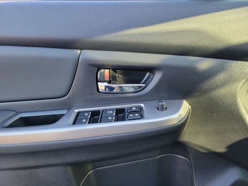 Used 2016 Subaru Crosstrek 2.0i Limited w/ Popular Package #2 image 18