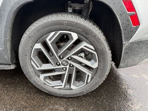 Used 2025 Hyundai Tucson Limited image 5