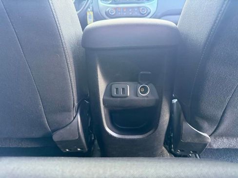 Used 2016 Chevrolet Colorado LT w/ LT Convenience Package AWD/4WD image 17