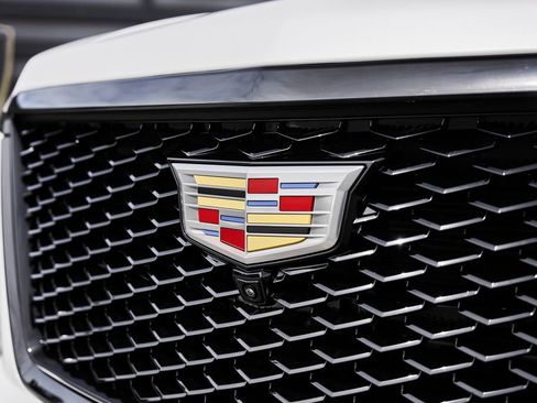 Used 2025 Cadillac Escalade V image 7