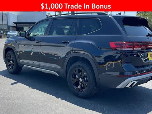 New 2025 Volkswagen Atlas Peak Edition SE AWD/4WD image 11