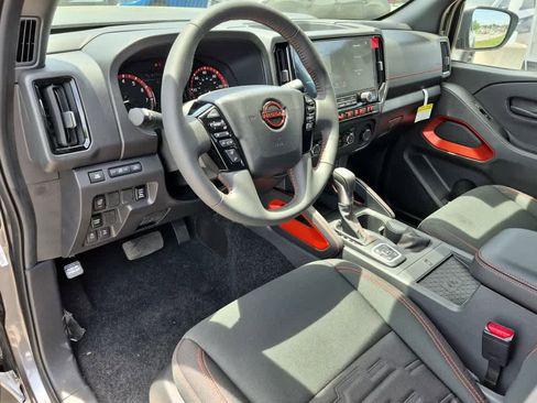 New 2026 Nissan Frontier PRO-4X w/ Pro-4x Convenience Package AWD/4WD image 8