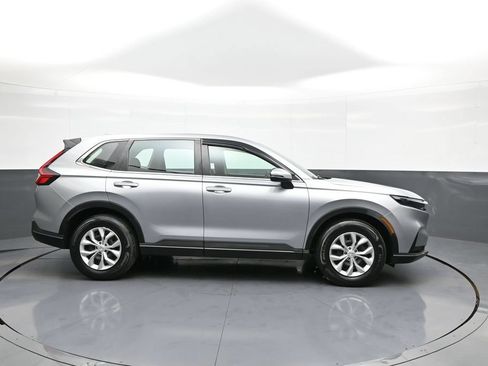 Used 2024 Honda CR-V LX image 5