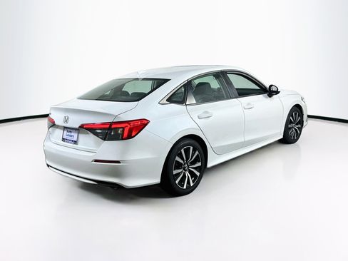 Used 2023 Honda Civic EX image 5