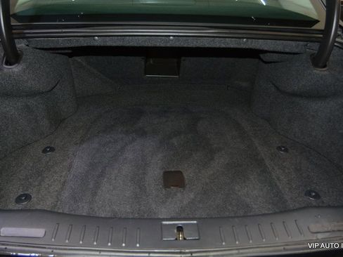 Used 2008 Cadillac DTS image 32