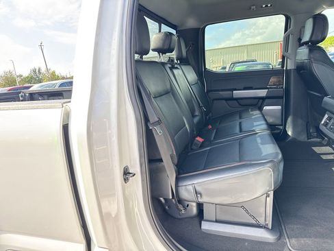 Used 2024 Ford F250 Lariat w/ Chrome Package image 30