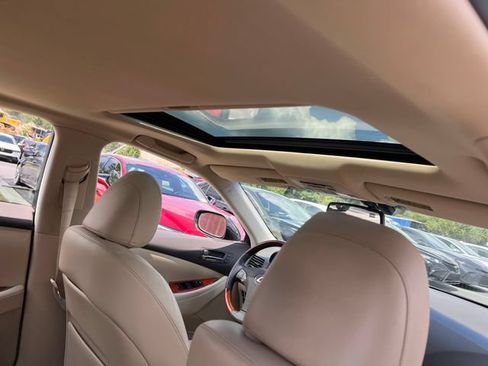 Used 2010 Lexus ES 350 w/ Preferred Accessory Package FWD image 25