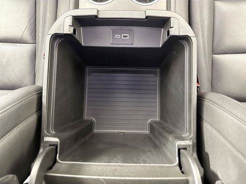 Used 2024 Chevrolet Tahoe LT w/ Luxury Package AWD/4WD image 34