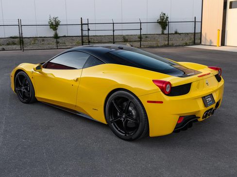 Used 2010 Ferrari 458 Italia Coupe RWD image 14