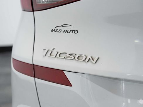Used 2021 Hyundai Tucson Value FWD image 11