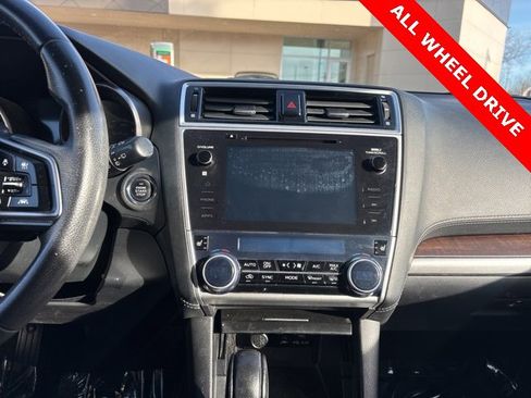 Used 2019 Subaru Outback 2.5i Limited image 19