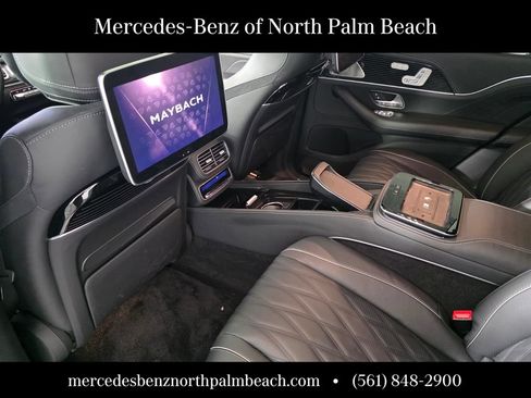 Certified 2025 Mercedes-Benz Maybach GLS 600 4MATIC image 15