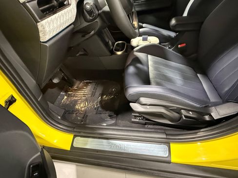 Used 2025 MINI Cooper S FWD image 19