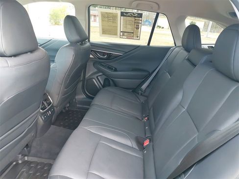Used 2023 Subaru Outback Limited image 35