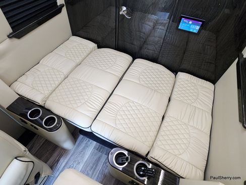 Used 2021 Mercedes-Benz Sprinter 2500 image 10