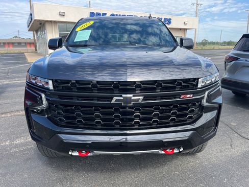 Used 2023 Chevrolet Tahoe Z71 w/ Luxury Package AWD/4WD image 2