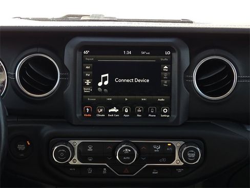 Used 2020 Jeep Gladiator Overland w/ Popular Equipment Package image 13