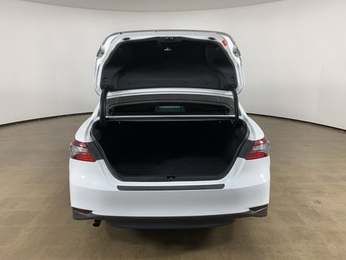 Used 2023 Toyota Camry LE image 12