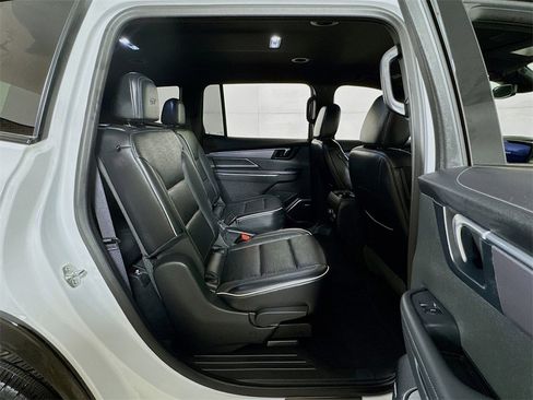 Certified 2025 Buick Enclave Sport Touring image 27