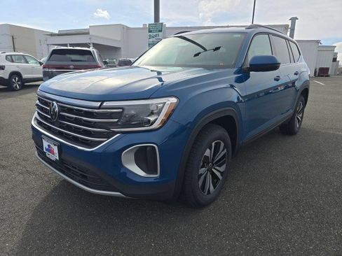 New 2026 Volkswagen Atlas SE image 7