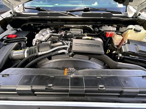 Used 2022 Chevrolet Silverado 2500 LTZ w/ Z71 Chrome Sport Edition image 10