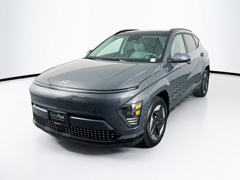 Used 2024 Hyundai Kona Limited FWD image 3