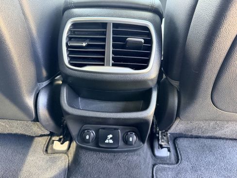 Used 2020 Hyundai Santa Fe Limited w/ Cargo Package image 22