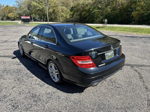 Used 2013 Mercedes-Benz C 300 4MATIC Sedan image 4