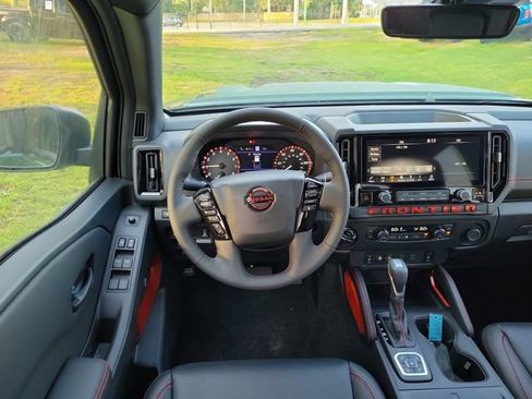 New 2026 Nissan Frontier PRO-4X w/ Pro Premium Package AWD/4WD image 8