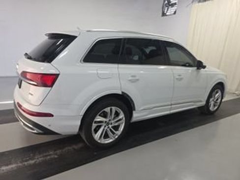 Used 2023 Audi Q7 3.0T Premium w/ Convenience Package AWD/4WD image 2