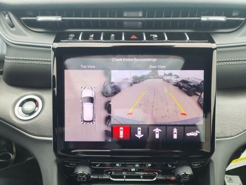 New 2025 Jeep Grand Cherokee Limited w/ Luxury Tech Group II image 5