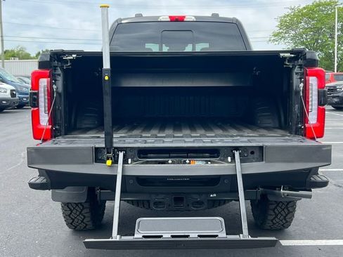 New 2026 Ford F350 Platinum w/ Tremor Off-Road Package AWD/4WD image 15