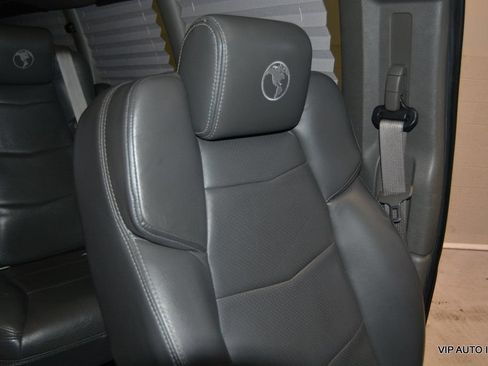 Used 2020 GMC Savana 2500 Extended w/ Enhanced Convenience Package RWD image 22